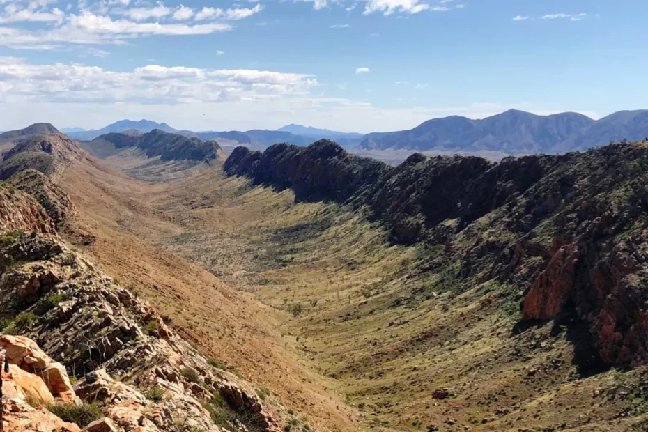 hiking the larapinta trail